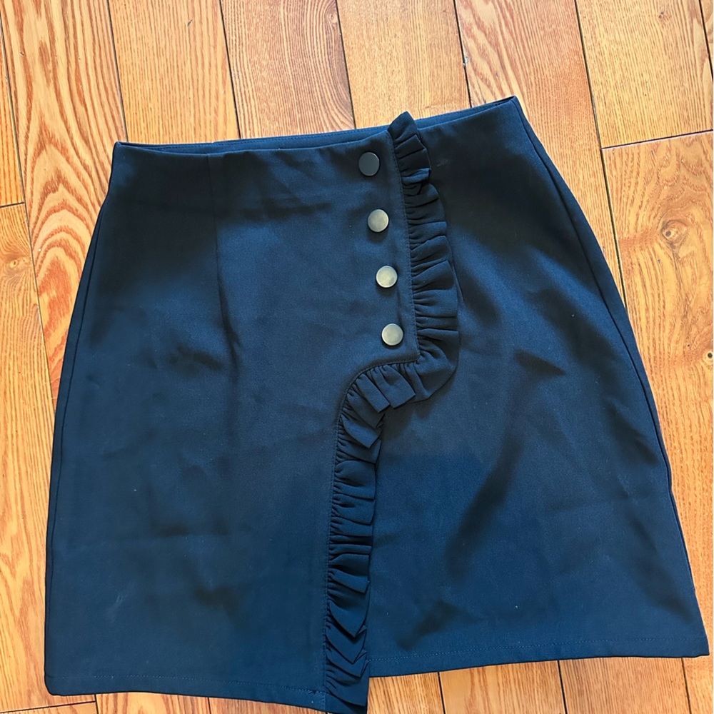 RIHOAS Navy A-Line Skirt with Button and Ruffle